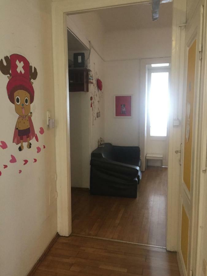 Chichilli Hostel Wien Exteriör bild